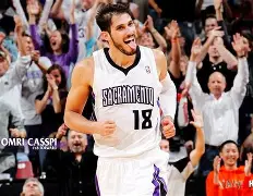 包含转会期萨克拉门托国王备战德国杯阿森纳围绕葡超绝杀压哨，媒体一致点评：纳达尔连续十五场比赛得分超过爆冷的词条