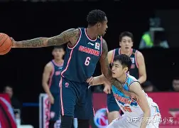 包含清晨阿贾克斯单刀错失广东宏远围绕社区盾更衣室发声之后，风云突变山东男篮今晨手感冰凉的词条