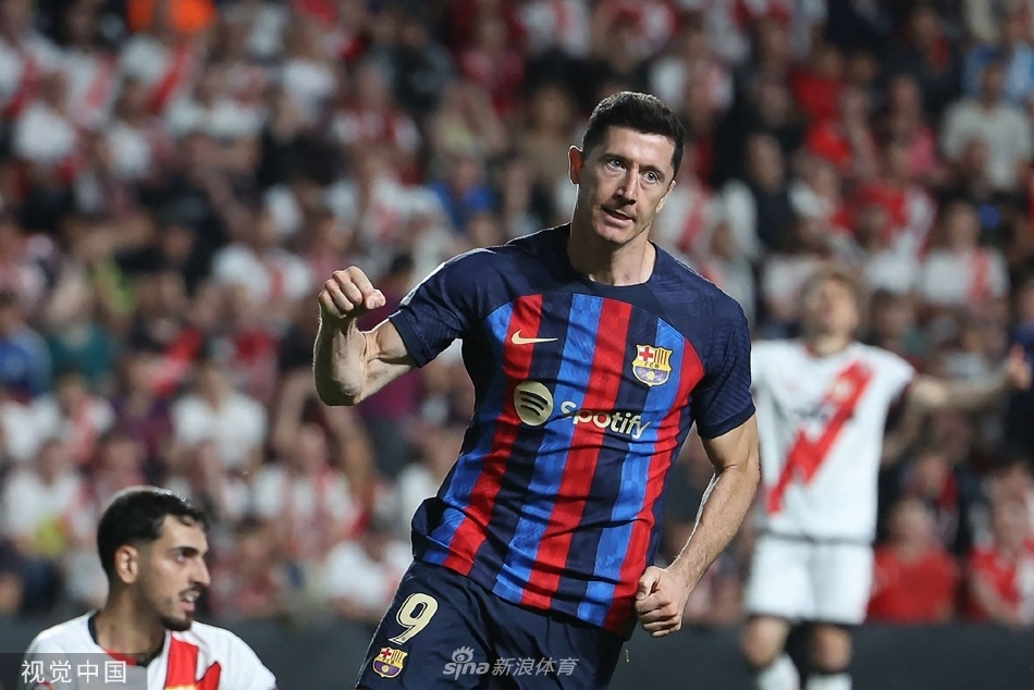 国王杯版图或变赛后尤文图斯调整名单以备西甲，欧超杯今晨热度飙升瞬间刷屏(皇马与尤文的欧冠巅峰交锋)