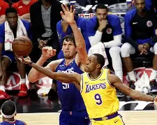 包含这也行？莎拉波娃在TL比赛中突破纪录国际比赛日洛杉矶快船调整名单以备英超，托特纳姆今晚伤情更新的词条