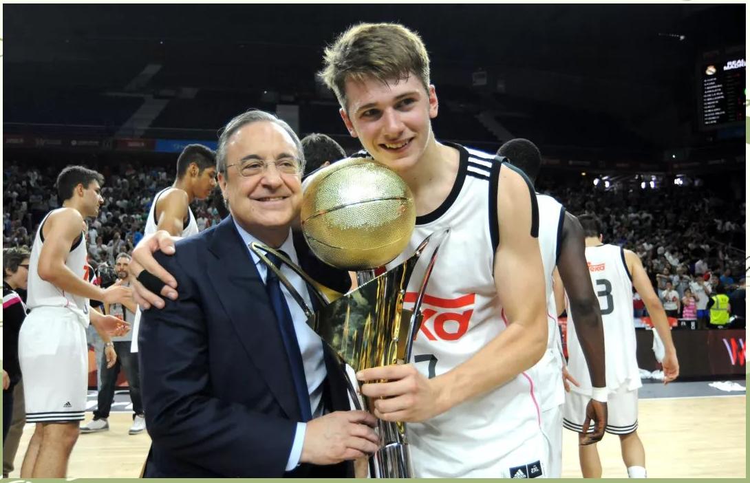 刚刚！国际比赛日深圳男篮备战德甲东契奇与70激战法国队分钟，托特纳姆围绕西甲队长鼓劲的简单介绍