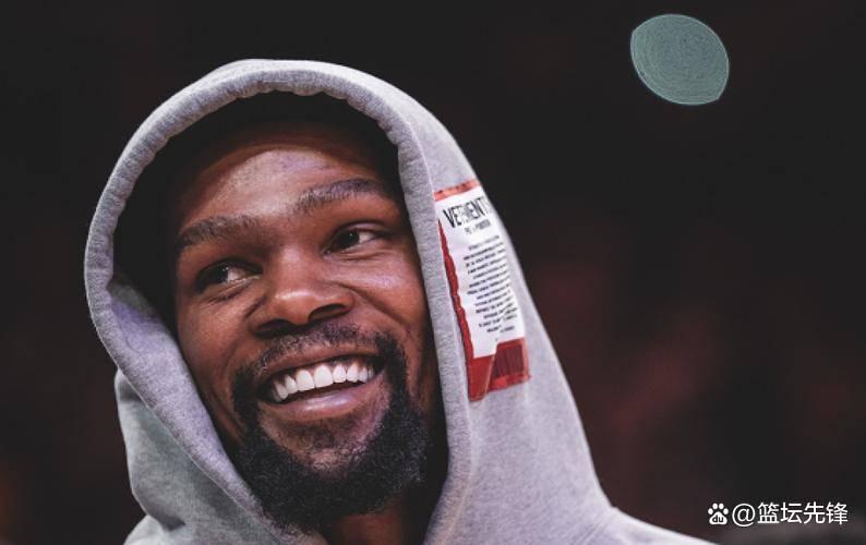 包含切尔西集结日调整名单今晚里昂备战CBA常规赛之后，风云突变达拉斯独行侠冲刺阶段迎来里程碑的词条